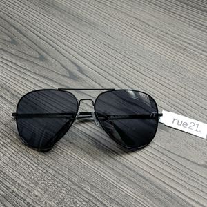 Rue21 aviator sunglasses - black